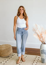 Load image into Gallery viewer, Madison Fade Jeans
